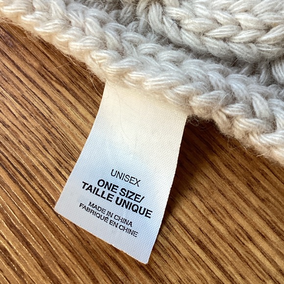The North Face Beige Cable Knit Scarf - Picture 3 of 8